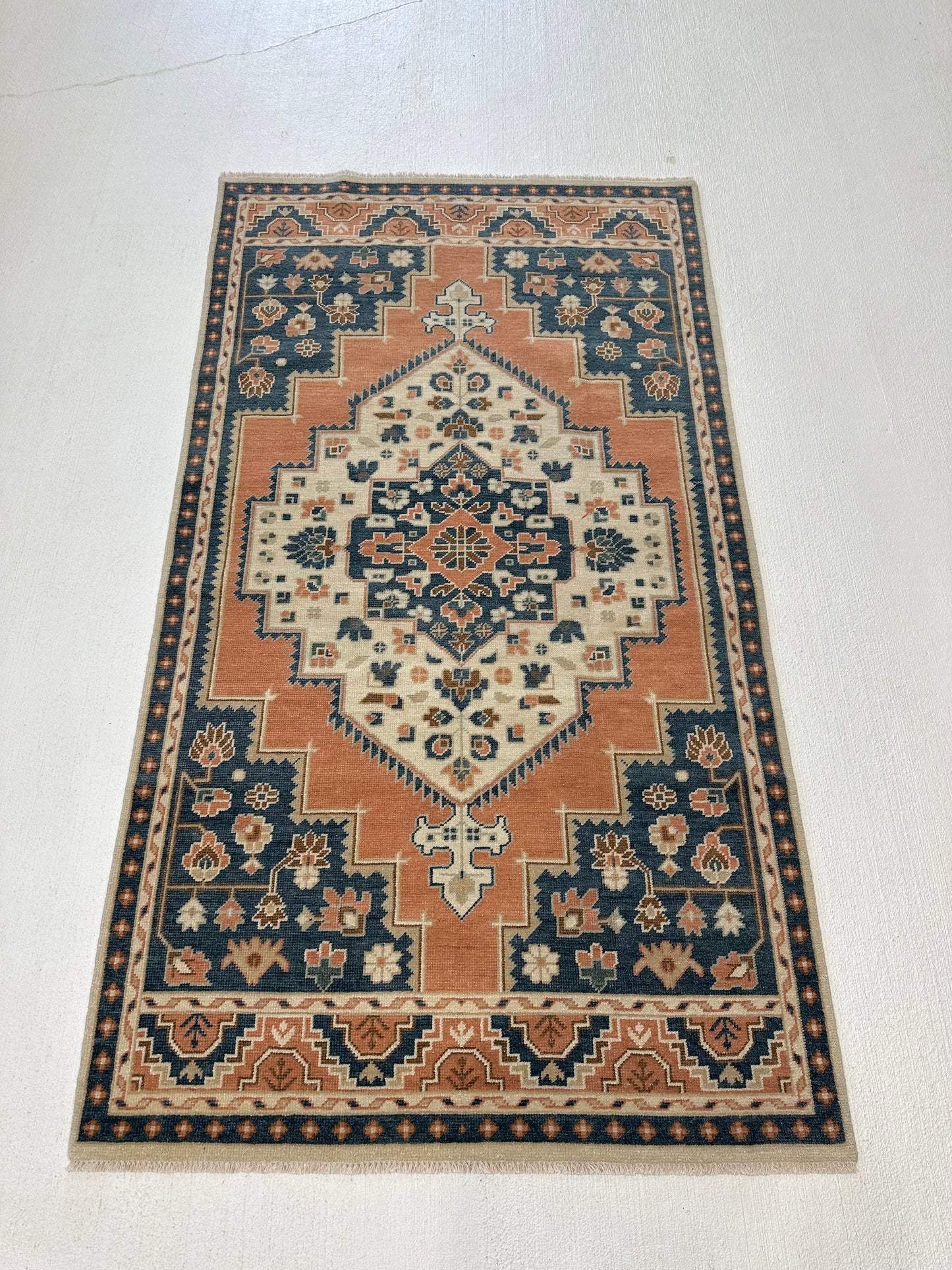 Cora Modern Oushak (In Stock)