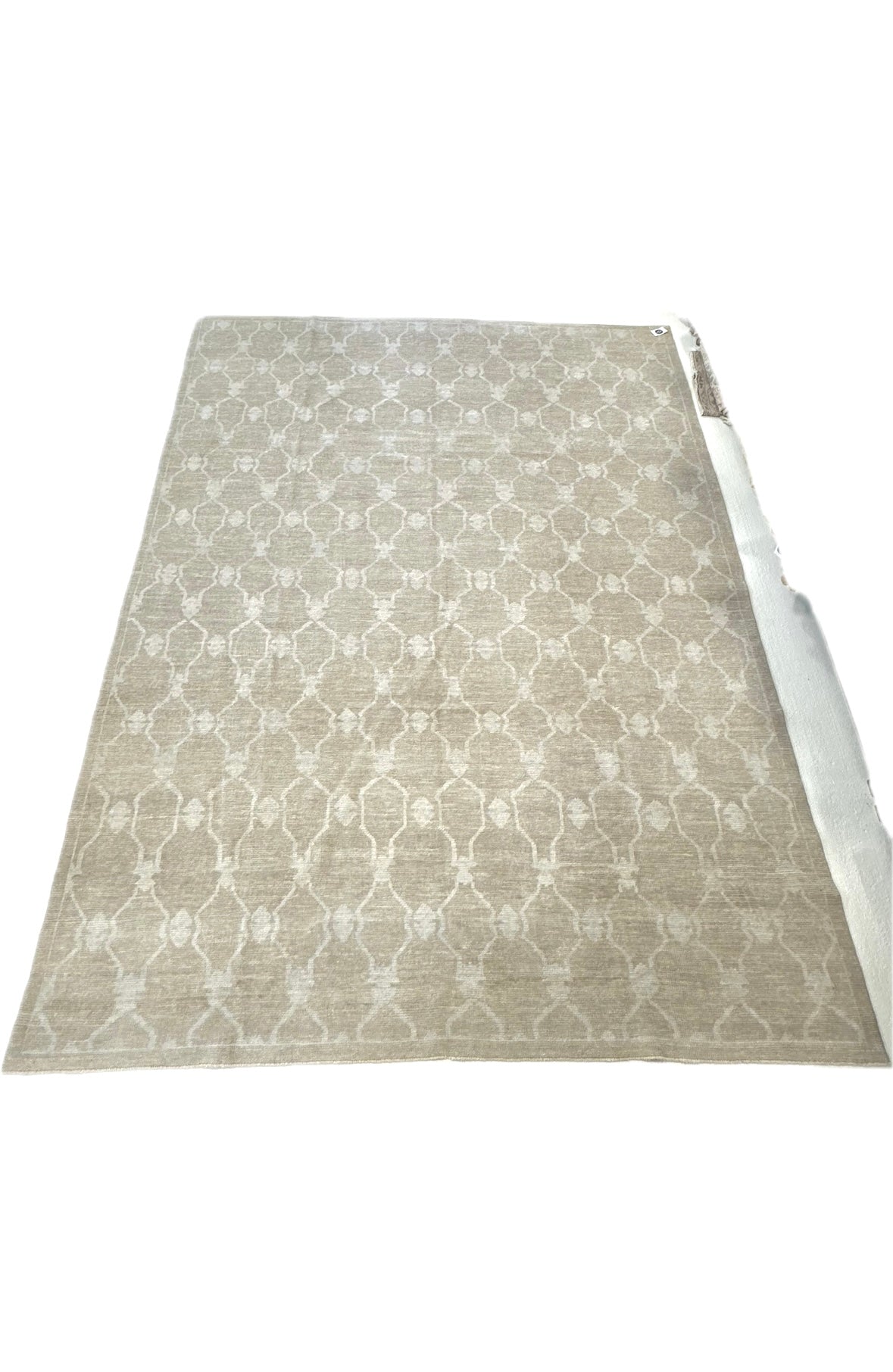 Alice Turkish Oushak rug, warm mushroom, soft cream, hand-knotted wool — alternate view