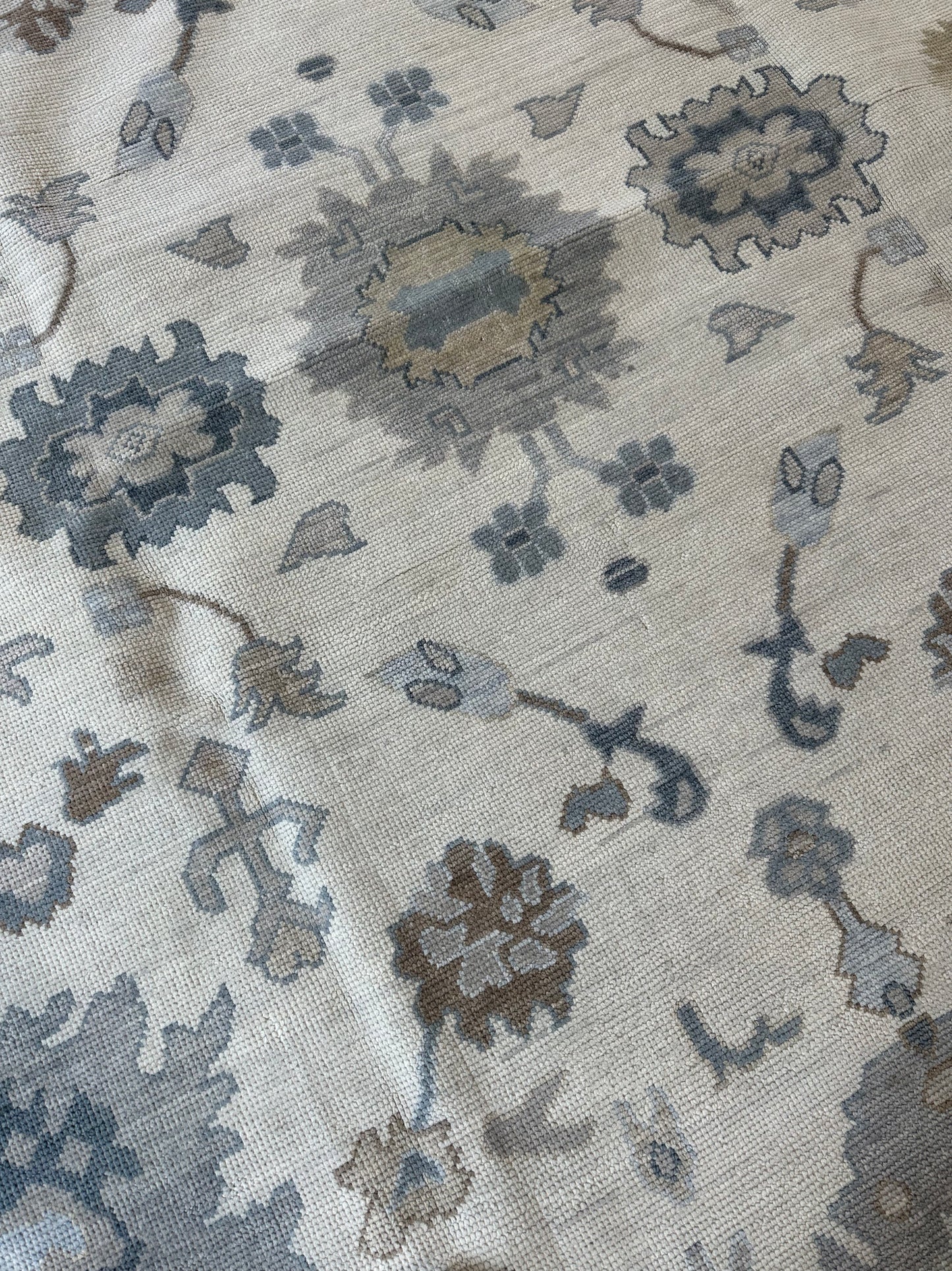 Emma Modern Oushak (In Stock)