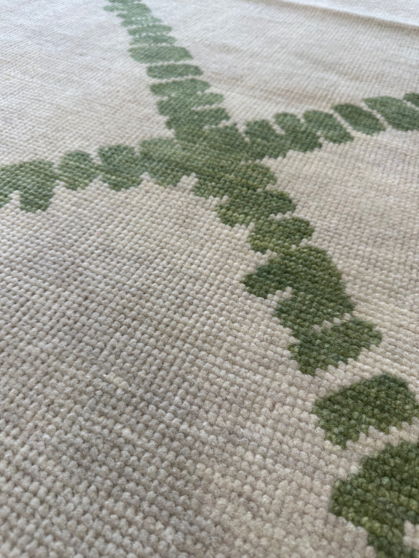 Lynn Modern Oushak (In Stock)