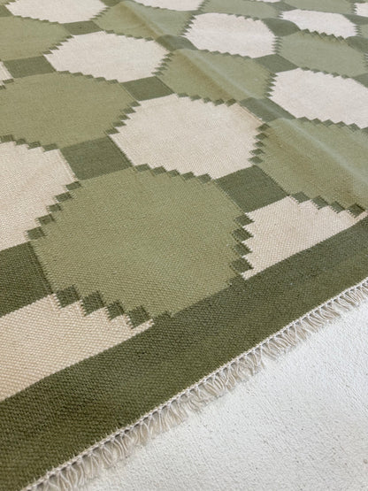 Caroline wool flatweave rug, full view