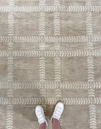 Allie Neutral Modern Oushak rug — soft tan, cream, hand-knotted 100% wool