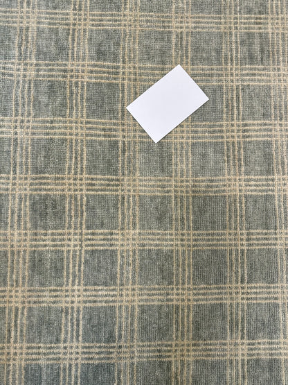 Evie Modern Oushak rug in gray-blue, hand-knotted 100% wool — detail