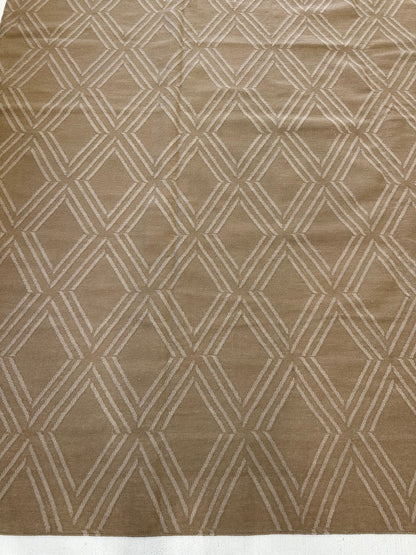 Cecilia wool flatweave rug in a traditional and transitional design