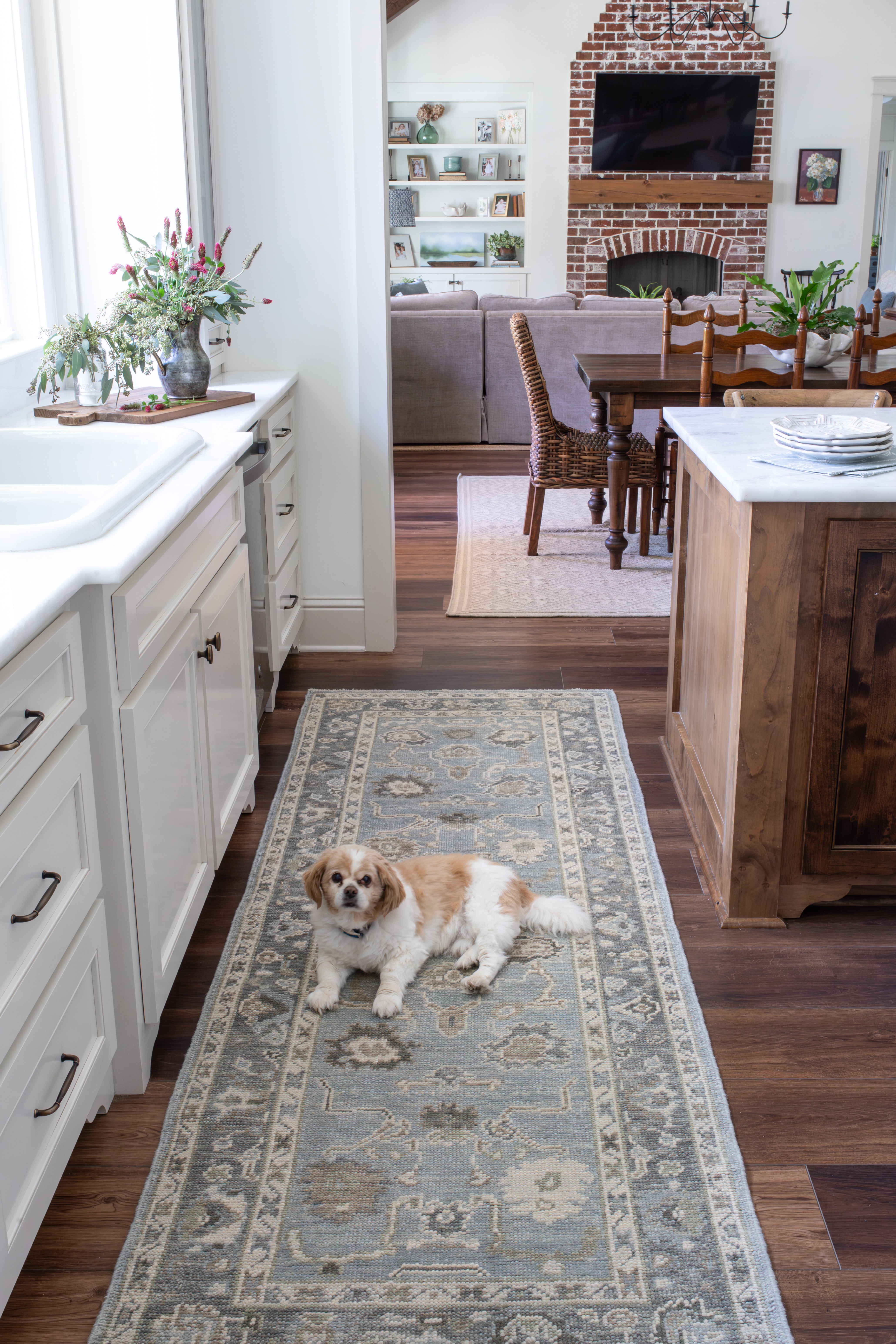 Vintage-Inspired Oushak & Flatweave Rugs | Wool, Custom Sizes