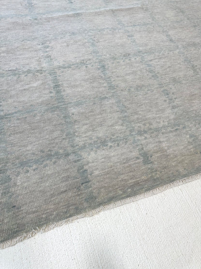 Claire Modern Oushak rug — hand-knotted wool in warm gray with warm gray, sea foam