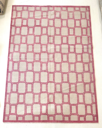Macie modern Oushak rug with an ivory foundation and lively magenta accents, hand-knotted wool